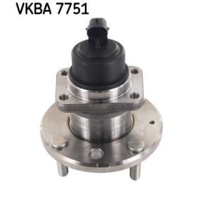 Achetez des Kit de roulement de roue SKF VKBA 7751 à prix pour 155,48 €