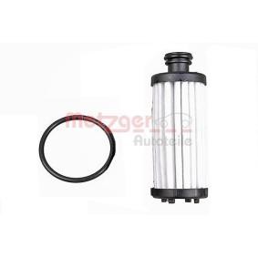 Achetez des Kit de filtre hydraulique, boîte automatique METZGER 8020128 à prix pour 28,15 €