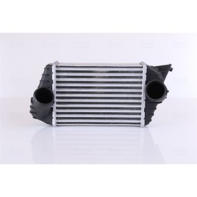 Comprar Intercooler de NISSENS 96700 a bajo precio de 95,72 €