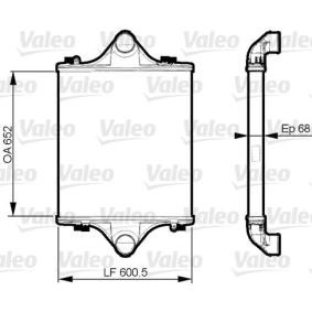 Köp Intercooler av VALEO 818881 till det låga priset 7546,69 kr