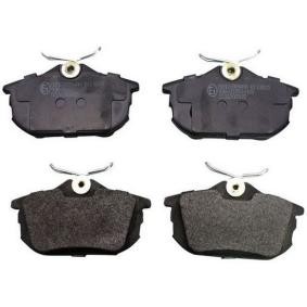 Acquista Kit pastiglie freni da DENCKERMANN B110815 a buon mercato per soli 22,47 €