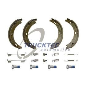 Bremsbackensatz, Feststellbremse 02.35.008 von TRUCKTEC AUTOMOTIVE günstig für 33,38 € online kaufen