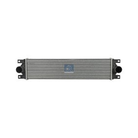 Köp Intercooler av DT Spare Parts 6.35418 till det låga priset 2625,96 kr