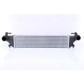 Comprar Intercooler de NISSENS 96272 a bajo precio de 87,11 €