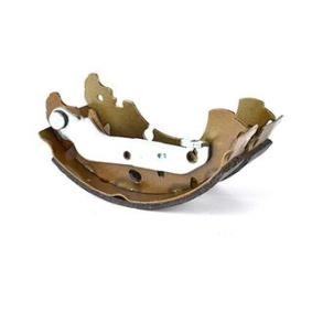 Achetez des Jeu de mâchoires de frein BSG BSG 30-205-011 à prix pour 54,79 €