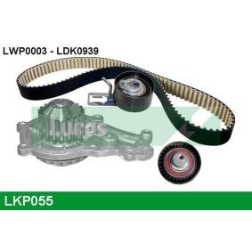 Köp Kamremssats med vattenpump av LUCAS LKP055 till det låga priset 2412,50 kr