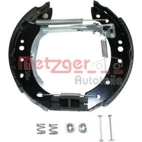 Achetez des Kit de freins, freins à tambours METZGER MG 121V à prix pour 75,03 €