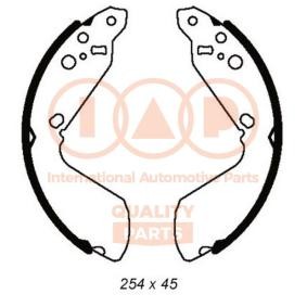 Bremsbackensatz für SUZUKI von IAP QUALITY PARTS