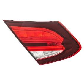 Compre Piloto trasero de HELLA online para Clase C Cabrio (A205) a precios moderados