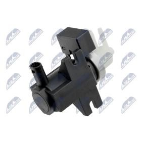 Osta Nestesäiliö, jäähdytysneste NTY:llä CZW-VW-013 edullisesti hintaan 17,25 €
