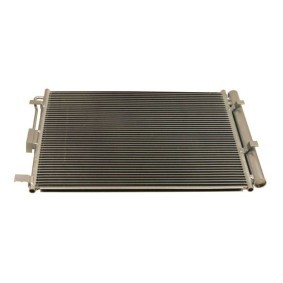 Acquista Condensatore climatizzatore da MAXGEAR AC830228 a buon mercato per soli 169,25 €
