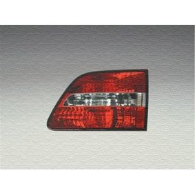 Rückleuchte 714028180801 von MAGNETI MARELLI günstig für 62,22 € online kaufen
