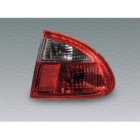 Acquista Fanale posteriore da MAGNETI MARELLI 714098290449 a buon mercato per soli 54,71 €