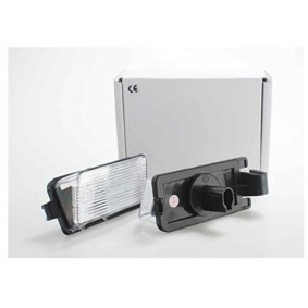 Compre Luz de matrícula de TECH online para CUBE (Z12) a precios moderados