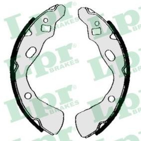 Comprar Juego de zapatas de frenos de LPR 05680 a bajo precio de 18,67 €