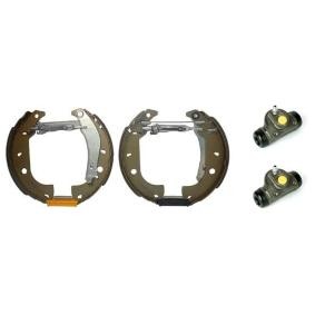 Acquista Kit freno, Freno a tamburo da BREMBO K 23 025 a buon mercato per soli 286,40 €