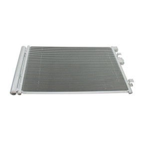 Acquista Condensatore climatizzatore da MAXGEAR AC830305 a buon mercato per soli 98,50 €