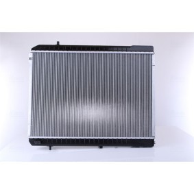Acquista Radiatore motore da NISSENS 66667 a buon mercato per soli 128,69 €