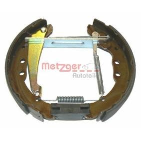 Achetez des Kit de freins, freins à tambours METZGER MG 572V à prix pour 88,11 €
