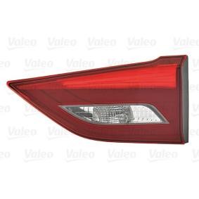 Rückleuchte 047043 von VALEO günstig für 141,95 € online kaufen