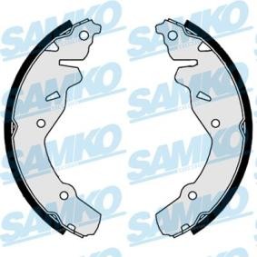 Compre Zapatas de freno de SAMKO online para LE BARON Descapotable a precios moderados