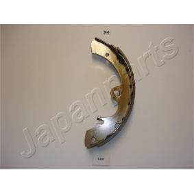 Bremsbackensatz für NISSAN von JAPANPARTS