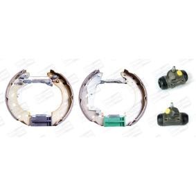 Comprar Kit frenos, disco de tambor de CHAMPION 381474CH a bajo precio de 84,60 €