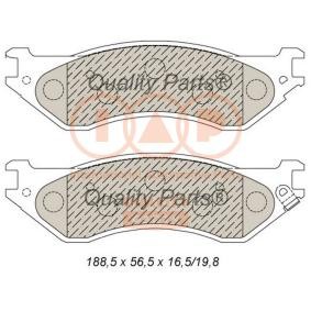 Comprar Juego de pastillas de freno de IAP QUALITY PARTS 704-04021 a bajo precio de 121,06 €