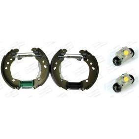 Achetez des Kit de freins, freins à tambours CHAMPION 381490CH à prix pour 91,97 €