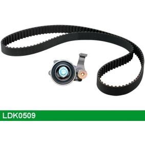 Acquista Kit cinghia di distribuzione da LUCAS online per Coaster Bus (_B2_, _B3_) a prezzi moderati