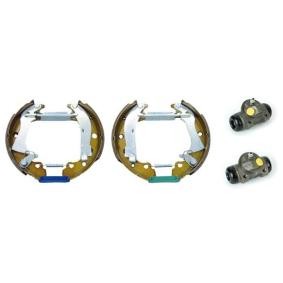 Acquista Kit freno, Freno a tamburo da BREMBO K 23 018 a buon mercato per soli 93,41 €