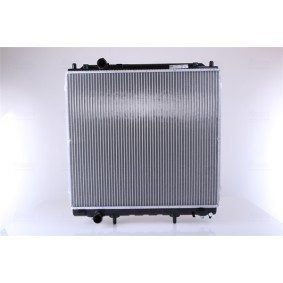 Acquista Radiatore motore da NISSENS 67482 a buon mercato per soli 189,52 €