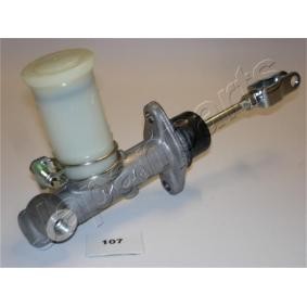 Compre Bomba de embraiagem de JAPANPARTS online para BLUEBIRD (B610) a preços moderados