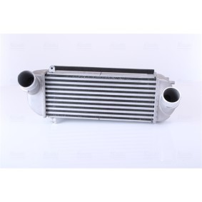 Comprar Intercooler de NISSENS 96559 a bajo precio de 206,17 €