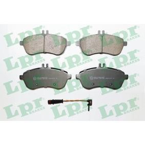 Bremsbeläge 05P1340A von LPR günstig für 36,00 € online kaufen