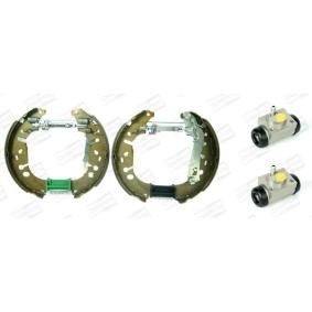 Achetez des Kit de freins, freins à tambours CHAMPION 381504CH à prix pour 118,20 €