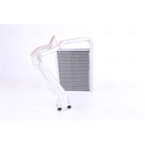 Comprar Radiador de calefacción de NISSENS 707179 a bajo precio de 76,54 €