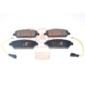 Achetez des Plaquettes de frein IAP QUALITY PARTS 704-23050 à prix pour 87,00 €