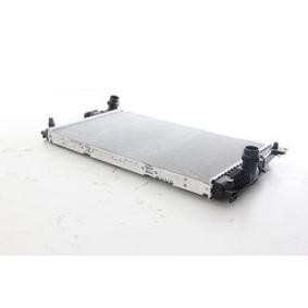 Compre Radiador, arrefecimento do motor da BSG BSG 15-520-034 a um preço baixo por 224,68 €