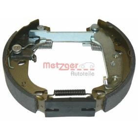 Achetez des Kit de freins, freins à tambours METZGER MG 976V à prix pour 69,21 €