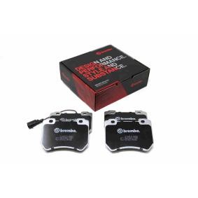 Compre Pastilha de travão de alto rendimento de BREMBO online para SPIDER (939) a preços moderados