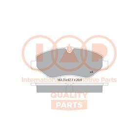 Acquista Kit pastiglie freni da IAP QUALITY PARTS 704-54012 a buon mercato per soli 83,91 €