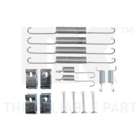 Achetez des Kit d'accessoires mâchoires de frein de chez NK en ligne pour 626 III Hatchback (GD) à prix modérés