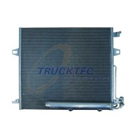 Acquista Condensatore climatizzatore da TRUCKTEC AUTOMOTIVE 02.40.291 a buon mercato per soli 221,59 €