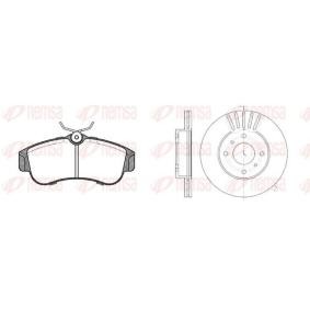 Acquista Kit dischi e pastiglie da REMSA online per PRIMERA Hatchback (P10) a prezzi moderati