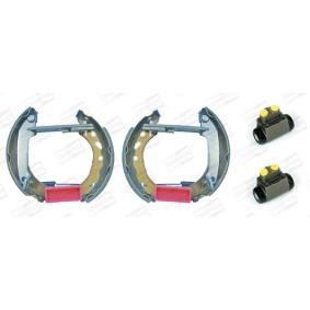 Achetez des Kit de freins, freins à tambours CHAMPION 381239CH à prix pour 114,62 €