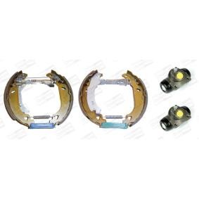 Achetez des Kit de freins, freins à tambours CHAMPION 381347CH à prix pour 88,48 €