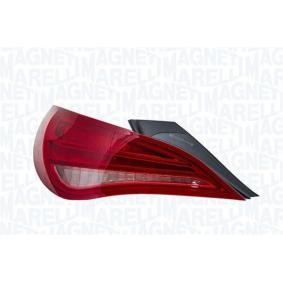Acquista Fanale posteriore da MAGNETI MARELLI online per CLA Coupé (C117) a prezzi moderati