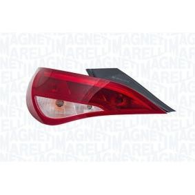 Acquista Fanale posteriore da MAGNETI MARELLI online per CLA Coupé (C117) a prezzi moderati