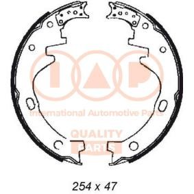 Achetez des Jeu de mâchoires de frein IAP QUALITY PARTS 705-13039 à prix pour 101,57 €